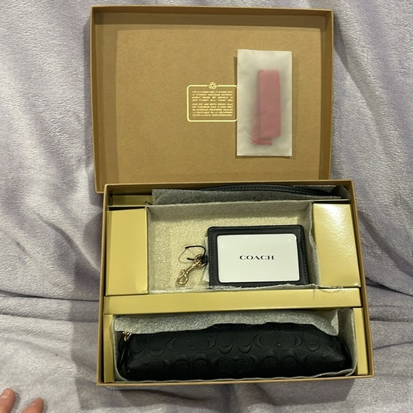 NWT! Coach pencil case and ID holder with lanyard gift set. - Picture 1 of 5
